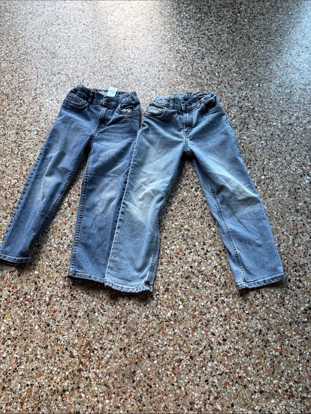 2 pairs of OshKosh B'gosh boy’s size 6/6A Medium Blue Straight Jeans